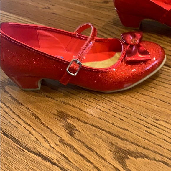 Girls size 3 Disney dress shoes - Picture 4 of 4